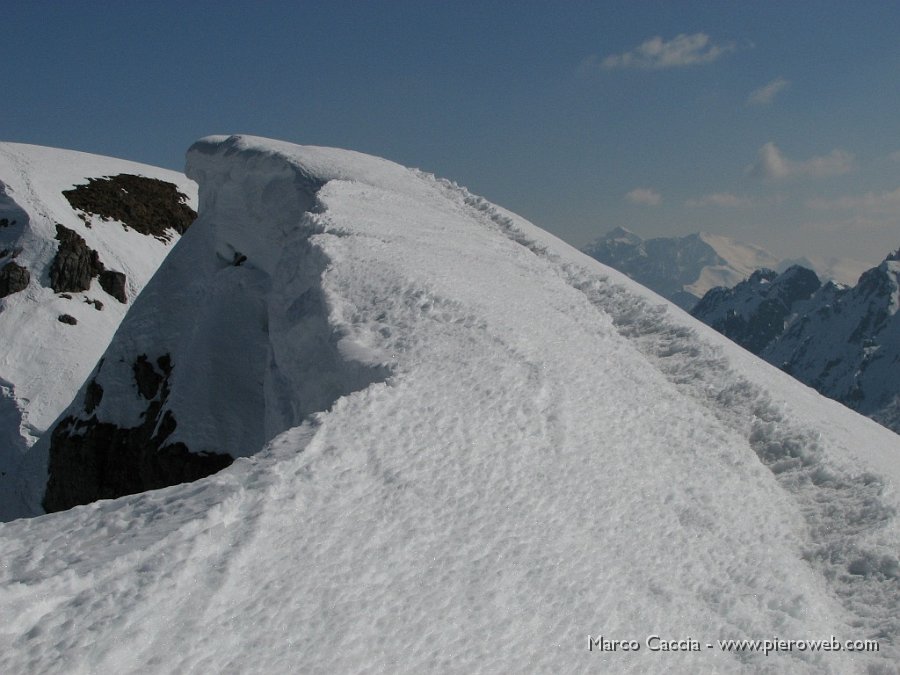 18_Cornici verso il Baciamorti.JPG